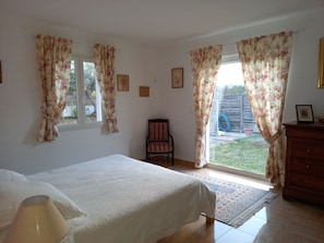 4 Schlafzimmer, Bügeleisen/Bügelbrett, WLAN, Bettwäsche