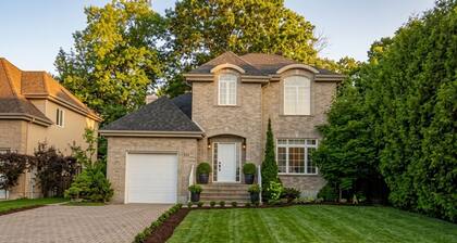 Executive Designer Home in Pincourt Fully Furnished