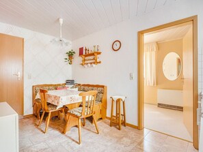 House | Dining - Beautiful Apartment in Dornthal (Olbernhau)