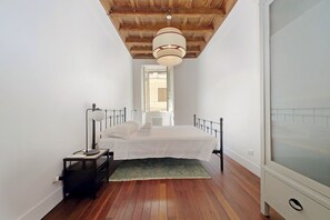 2 多间卧室、WiFi、床单