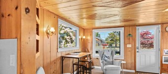 NEW! Fire Pit, BBQ, Walk to Beach, DogOk (BlueSea)