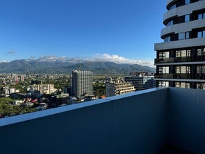 Comfort Apartment, Mountain View, Beachside | Teres/patio