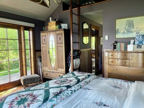 1 bedroom, iron/ironing board, travel cot, free WiFi