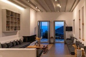 Living area - VILLA APHRODITE (Triantaros)