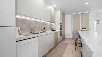 Fridge, microwave, oven, dishwasher