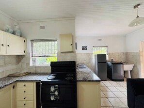 Private kitchen - Nartjie - Apartment #3 (Mbombela)