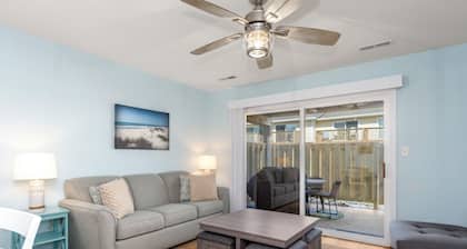 Pine Knoll Townes 126 – Oceanside 2BR w/ Pool, Porch & Beach Access