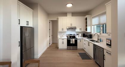 Family Friendly Black Mountain Retreat - 40 mins to Big White
