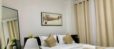 1 chambre, bureau, fer et planche à repasser, Wi-Fi