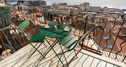 Duplex vue mer rénové aux portes de Monaco