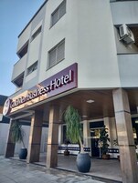 Fachada da propriedade