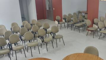 Fasilitas rapat
