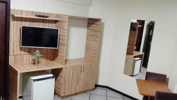Habitación Deluxe doble, vistas a la ciudad | Wifi gratis