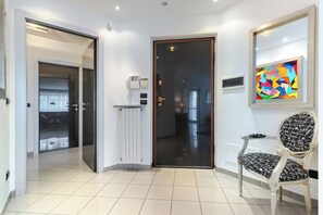 Interior - Luce Apartment with free parking (Alba)