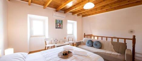 1 Schlafzimmer, Bügeleisen/Bügelbrett, Reisekinderbett, kostenloses WLAN