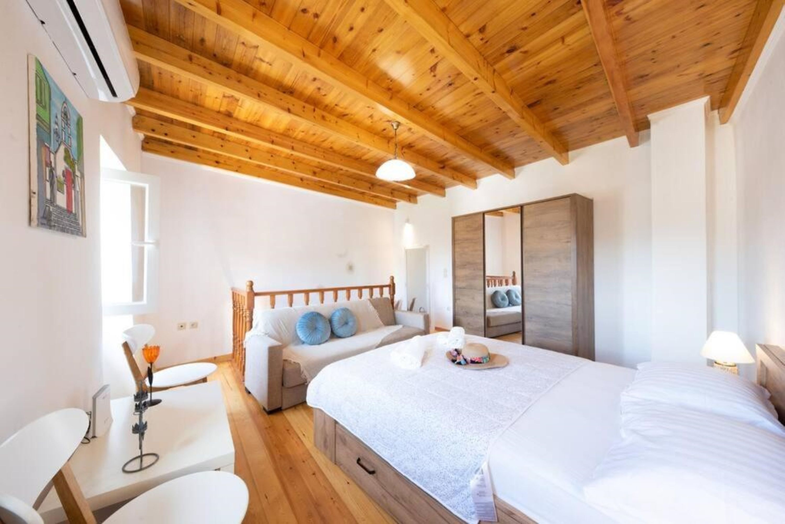 1 bedroom, iron/ironing board, travel cot, free WiFi