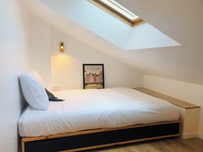 3 slaapkamers, reisbedje, gratis wifi, beddengoed
