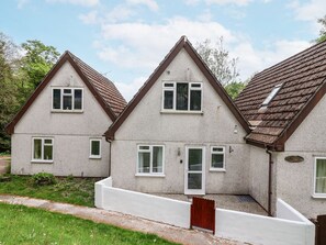 Exterior - 23 Valley Lodge With Hot Tub (Callington)