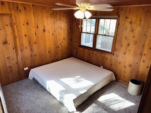 4 slaapkamers, een bureau, gratis wifi, beddengoed