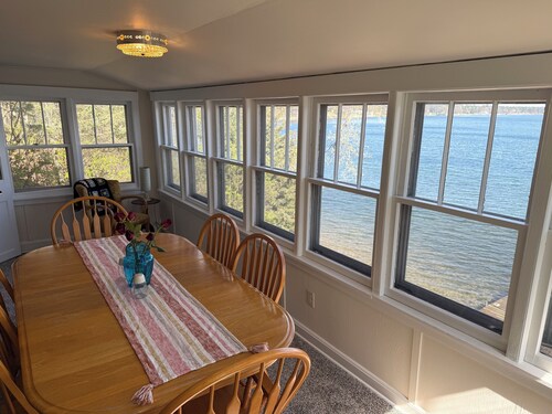 Retro Lakeside Charmer in Wonderful Wautoma with WiFi, AC and lake frontage