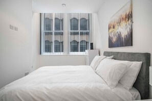 1 bedroom, iron/ironing board, internet, bed sheets