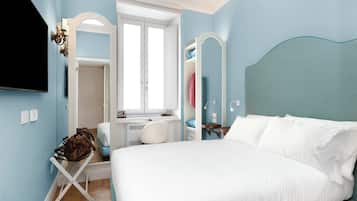 Quarto casal standard | Frigobar (abastecido com alguns itens grátis), cofres nos quartos