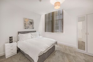 1 habitación, tabla de planchar con plancha y acceso a internet 
