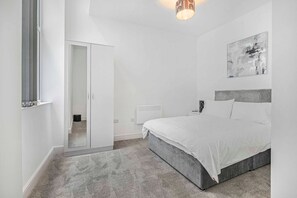 1 bedroom, iron/ironing board, Internet, bed sheets