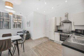 Fridge, microwave, oven, coffee/tea maker