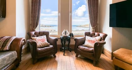 Glasfryn - sleeps 12 guests in 6 bedrooms