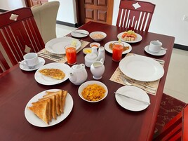 Daily full breakfast (USD 6 per person)