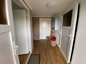 House | Interior - 1-bedroom Apartment (Seeblick)