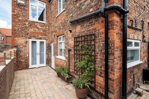 Exterior - Spacious 2 Bedroom Home in Barton-upon-Humber (Barton-upon-Humber)