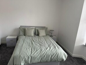 Apartment - Central 3-bed Seaside Apartment - Sleeps 5 (Arbroath)