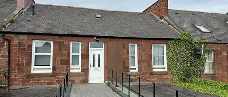 Apartment | Exterior