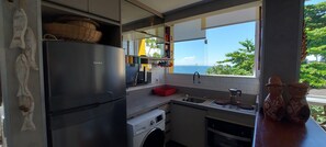 Fridge, microwave, oven, coffee/tea maker