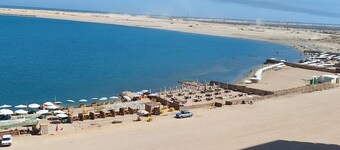 Serene 2-bedroom Sea view apartment with WiFi in Abu Qir - Alexandria - Egypt