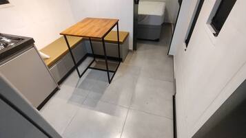 1 quarto, ferros/tábuas de passar roupa, Wi-Fi, roupa de cama