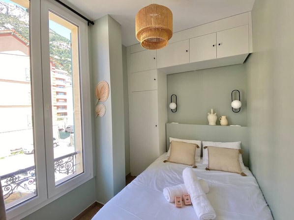 1 camera, ferro/asse da stiro, culla da viaggio, Wi-Fi gratuito