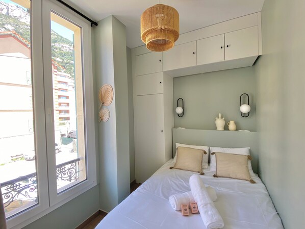 1 chambre, fer et planche Ă repasser, lit parapluie, Wi-Fi gratuit