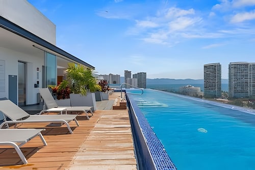 Zoho Skies by Monyxbnb