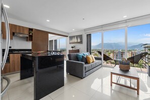 Immagine non classificata, 3 di 135, pulsante