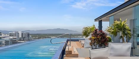 Outdoor pool, pool loungers