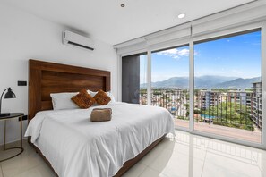 Premium bedding, individually decorated, individually furnished - Zoho Skies by Monyxbnb (Puerto Vallarta)
