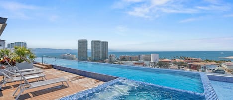 Family Apartment | Pool | Outdoor pool, sun loungers