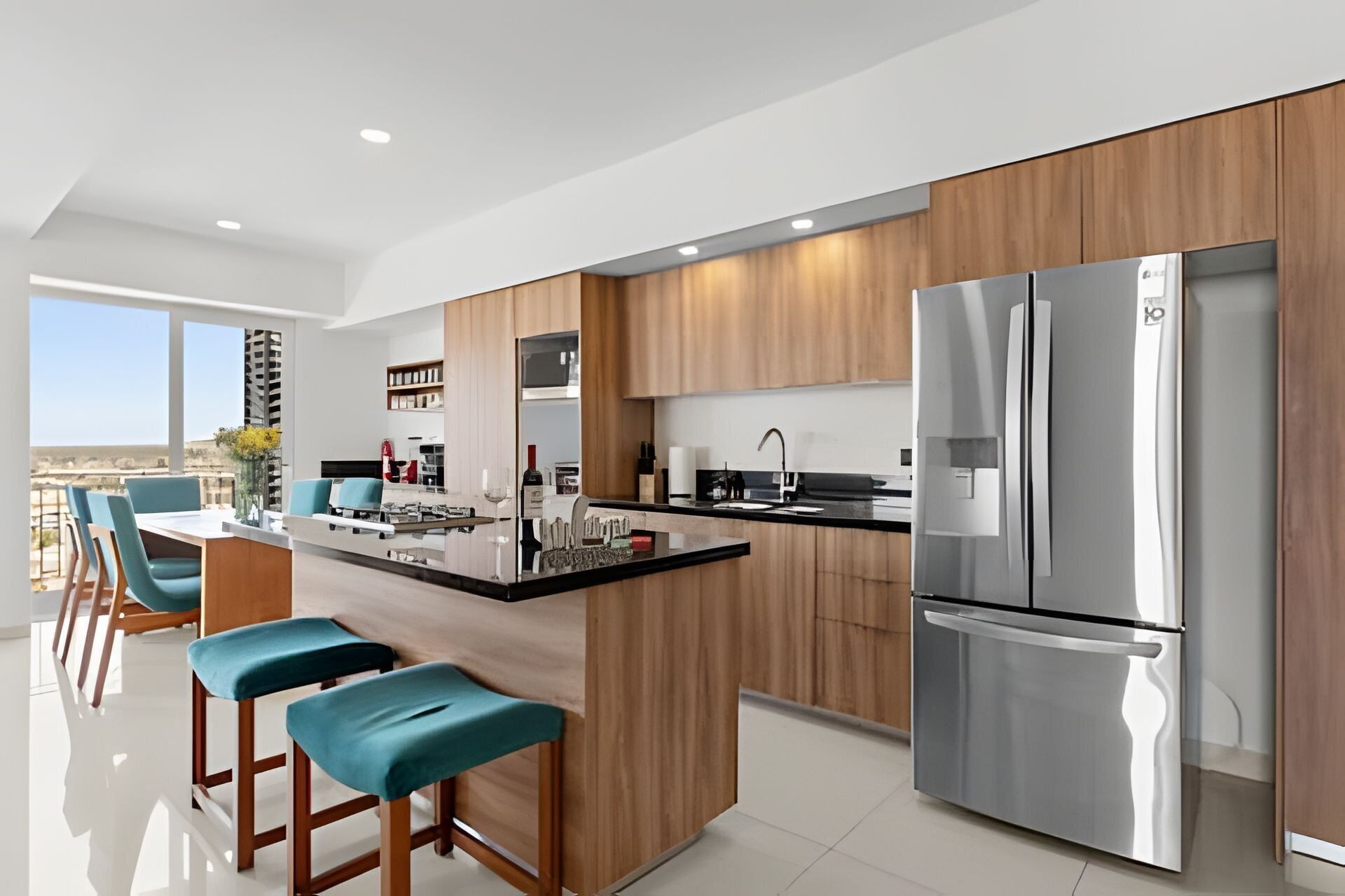 Signature Apartment | Private kitchen | Full-size fridge, microwave, oven, stovetop