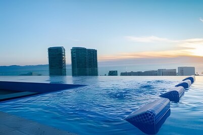 Zoho Skies by Monyxbnb