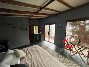 Basic Cabin, 1 King Bed, Mountain View | Free WiFi, bed sheets - Finca Montaña Magica (Floridablanca)