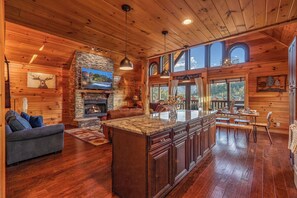 Smart TV, fireplace