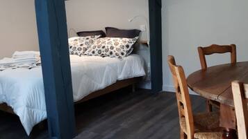 Habitación familiar, vista al río | Insonorización y wifi gratis